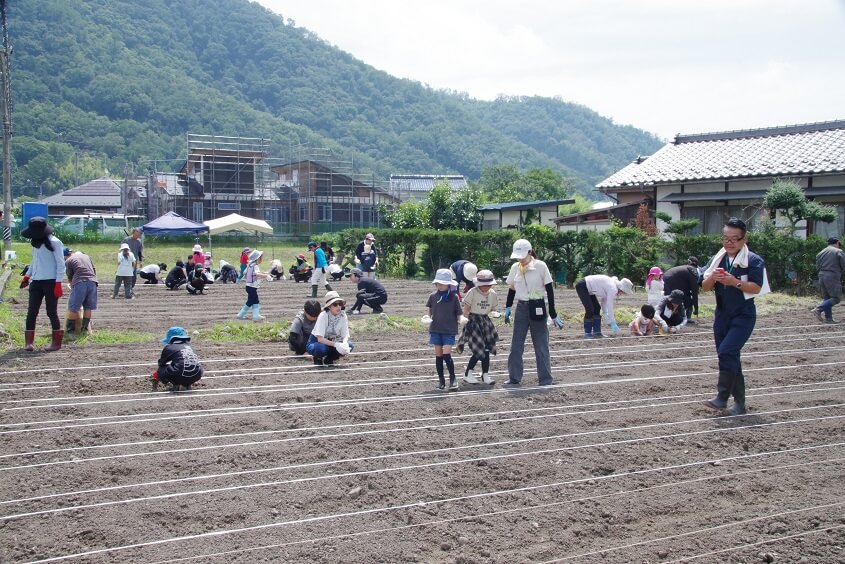 2026年度「育みファーム」始動！安曇野市にて「そばの種まき」イベントを開催しました
